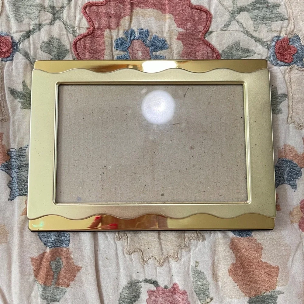 Vtg gold art nouveau regency 3.5x5.5 Picture Frame‎ Ornate wave Geomeric brass
